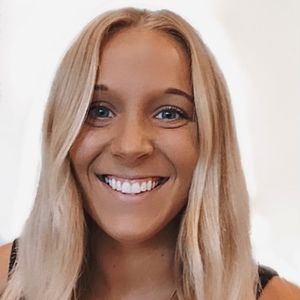 Meet your Posher, Laura